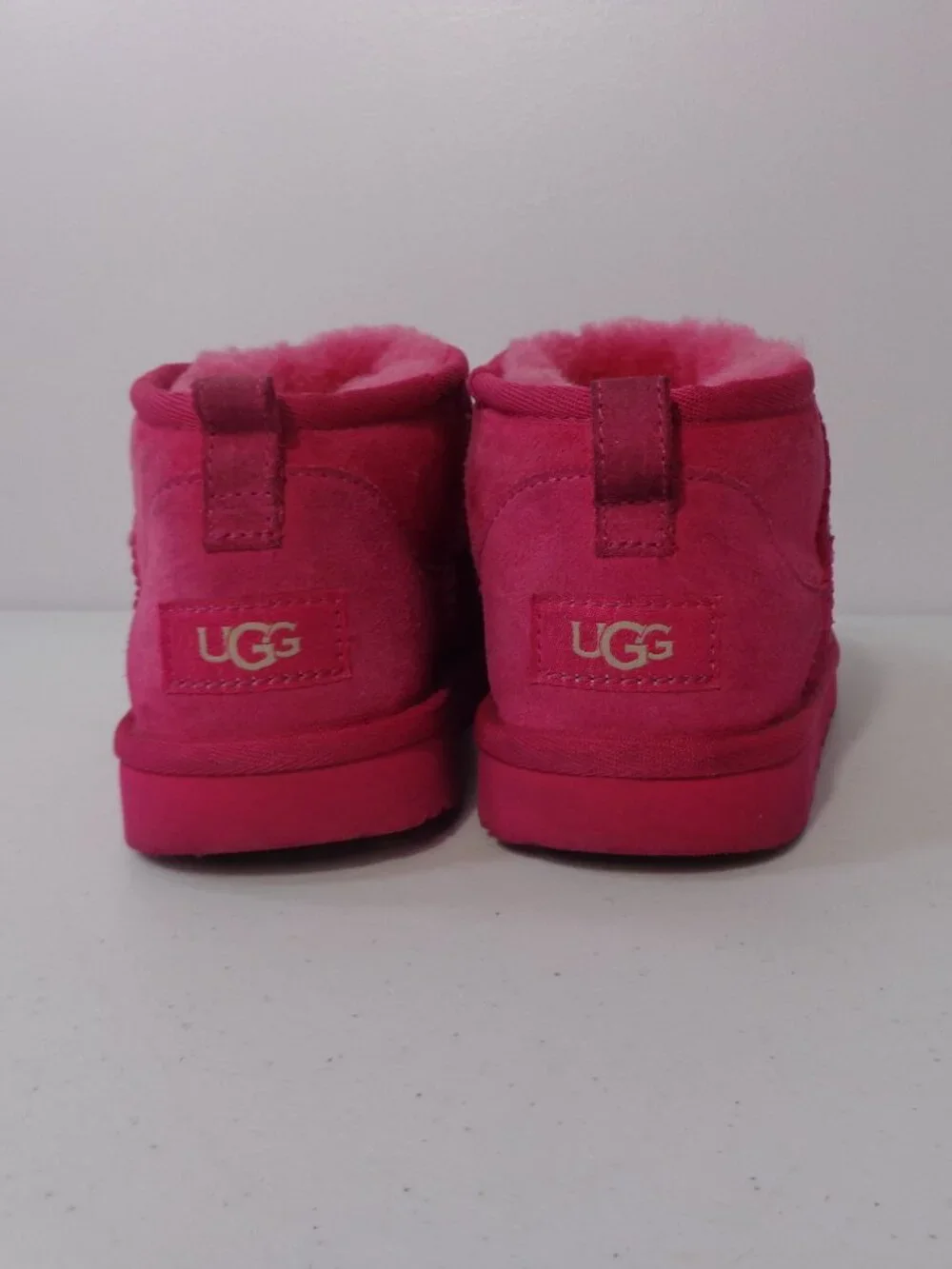 UGG Classic Ultra Mini Kids Pink Suede Shearling Lined Ankle Boots US 3 EU 35